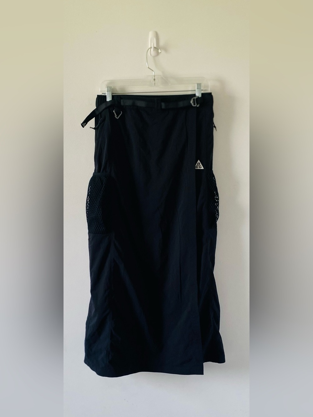 Nike ACG Women's Snowgrass UV Utility Skirt - Black / Summit White (FV7321-010)